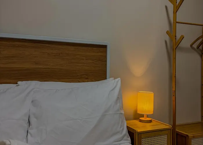 Wooden White Aparthotel